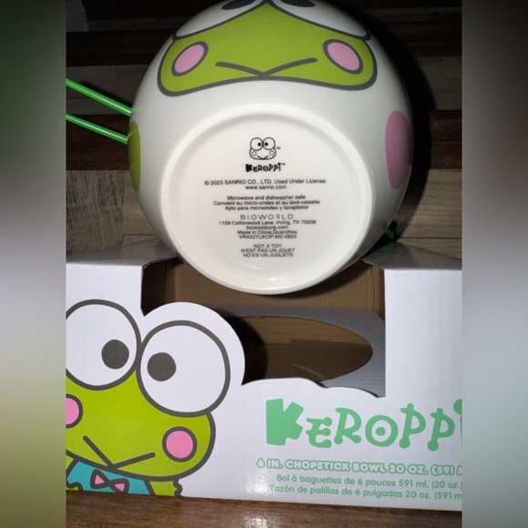Keroppi Ramen Bowl with Chopsticks - NEW - Picture 9 of 14